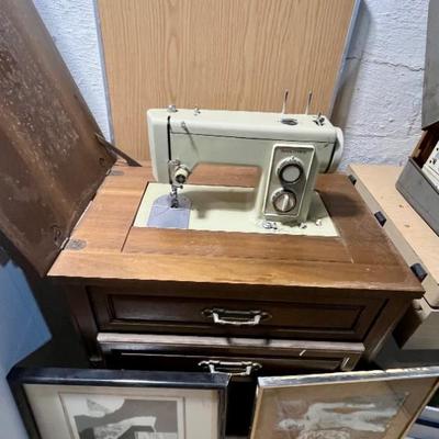 Sale Photo Thumbnail #882