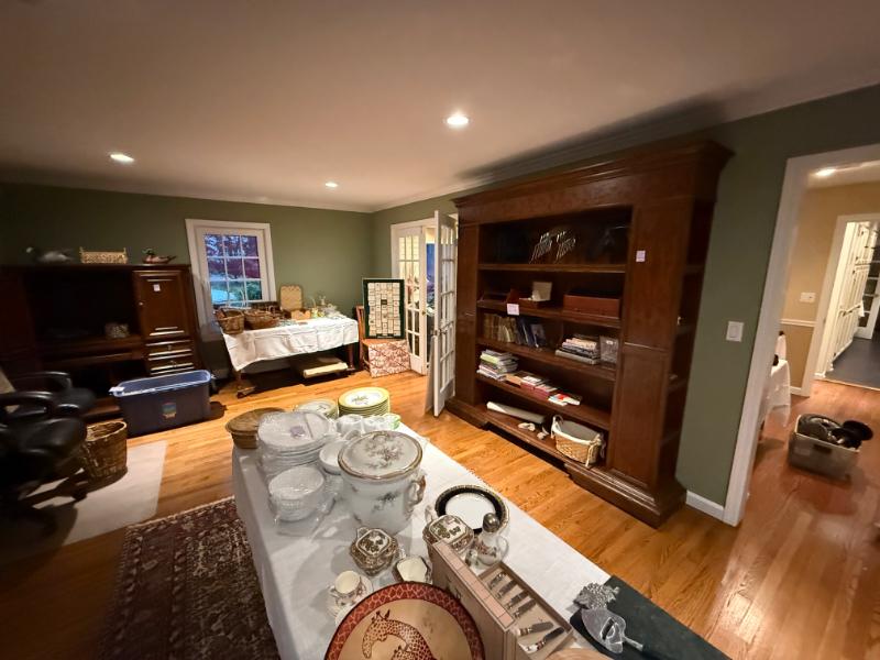 Sale Photo Thumbnail #4