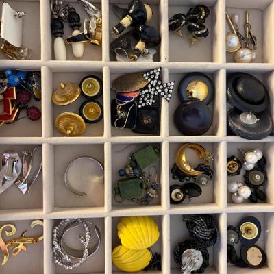 Sale Photo Thumbnail #90