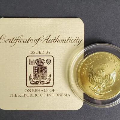 .900 Gold 1974 Indonesia 100000 Rupiah Coin, Uncirculated With COA