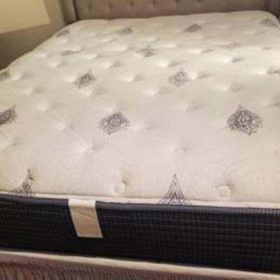 Sale Photo Thumbnail #30