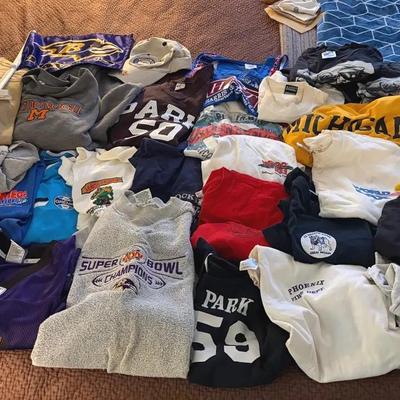 T-shirts, Sweatshirts & Ravens Wear