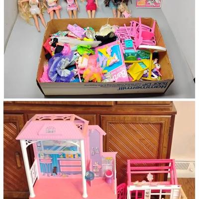 Classic Barbies, Dreamhouses & Accessories 