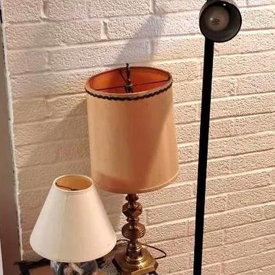 Floral Glass Table & Three Lamps 