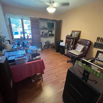 Sale Photo Thumbnail #86