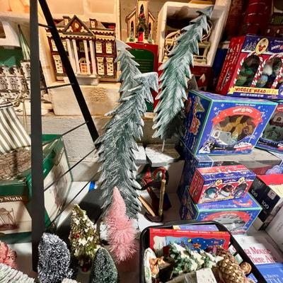 Sale Photo Thumbnail #685