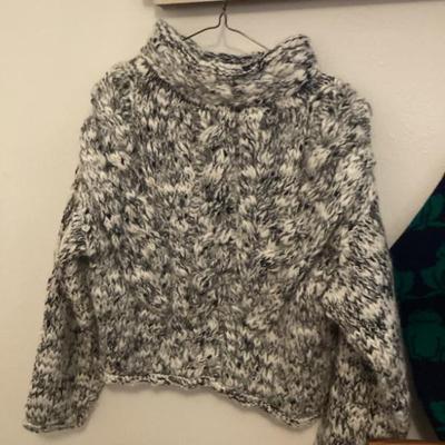 Sale Photo Thumbnail #106