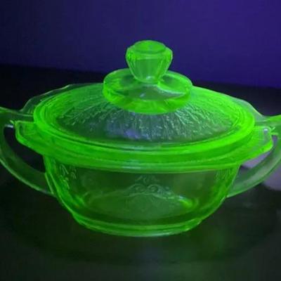 Vintage Vaseline Uranium Green Glass “Princess” Sugar Bowl