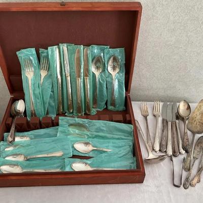 Vintage Oneida “Meadowbrook” or “Heather” Pattern  Wm. A. Rogers Silver Plated Flatware 
