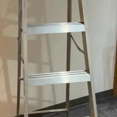 Louisville 6’ Aluminum Ladder