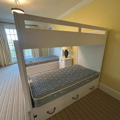 Sale Photo Thumbnail #210