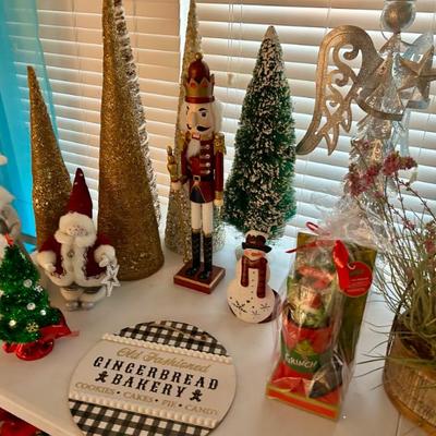 Sale Photo Thumbnail #4