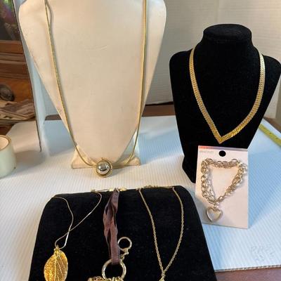 Sale Photo Thumbnail #596