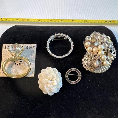 Sale Photo Thumbnail #603