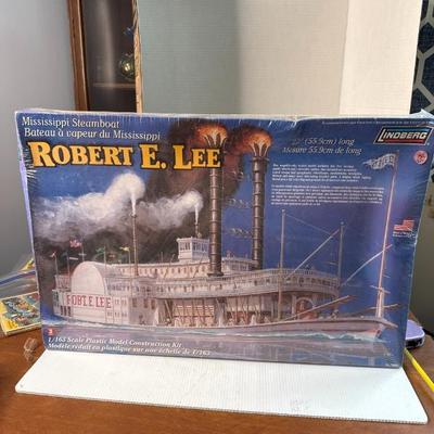 Sale Photo Thumbnail #257