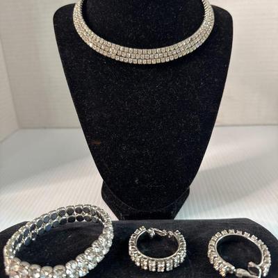 Sale Photo Thumbnail #297