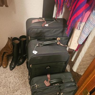 Sale Photo Thumbnail #191