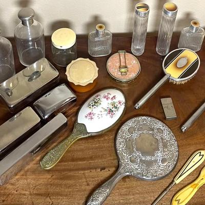 Vintage Vanity Perfume Bottles, Mirrors & Compacts 