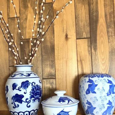 Chinese Porcelain Vase, Ginger Jar w/ Koi Fish Pattern