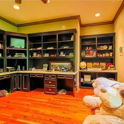 Sale Photo Thumbnail #281