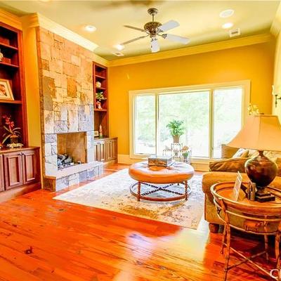 Sale Photo Thumbnail #283