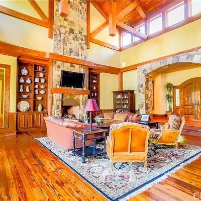 Sale Photo Thumbnail #272