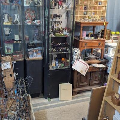 Sale Photo Thumbnail #90