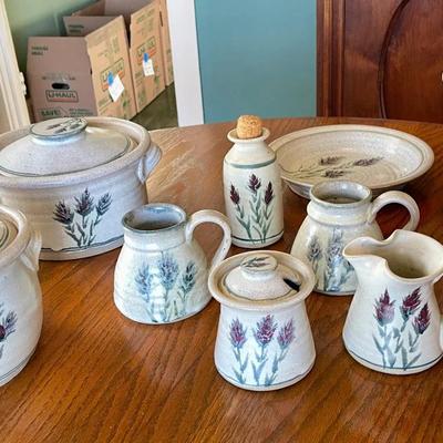 024-DR: Thistle Patterned Crockery