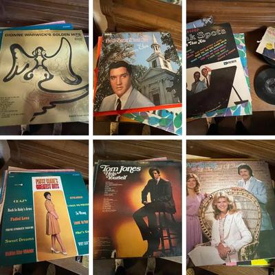065-CEL: Vintage Mystery Album Lot