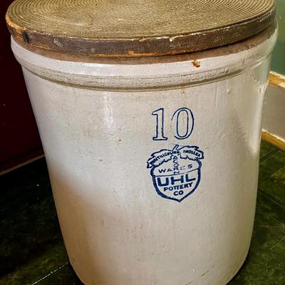044-KIT: Antique Large Lidded #10 Crock