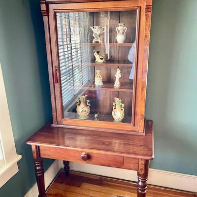 004-DR: Antique Display Desk