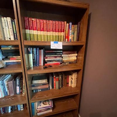 016-LIB: Bookshelf Assortment #1