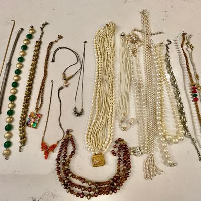 077-J: Necklace Collection
