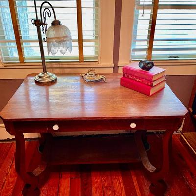 015-LIB: Vintage Library Desk Vignette