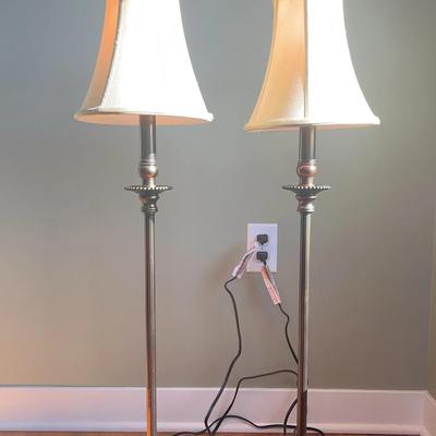 Sale Photo Thumbnail #20: Matching Pair Of Table Lamps