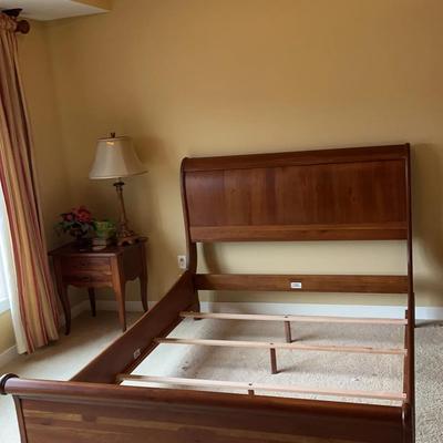 Sale Photo Thumbnail #30: Ethan Allen Wooden Bed Frame - Queen