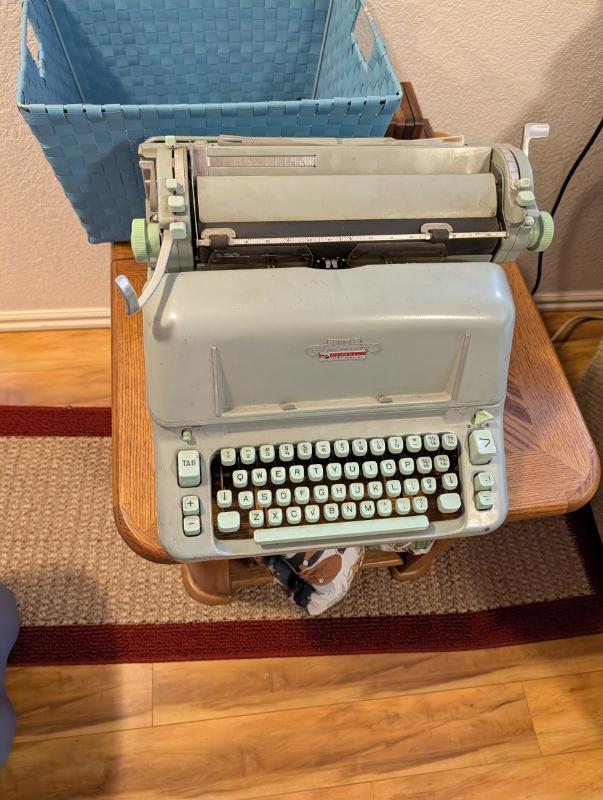 Sale Photo Thumbnail #23