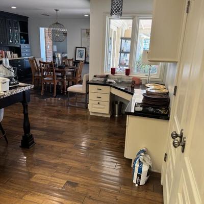 Sale Photo Thumbnail #13