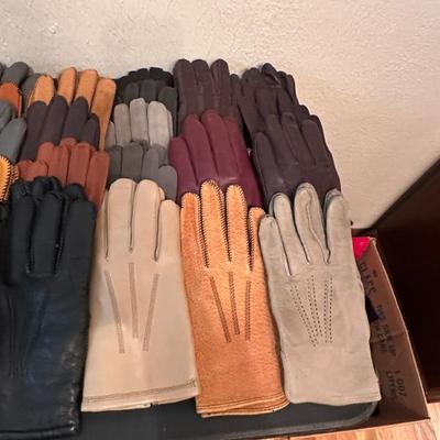 Sale Photo Thumbnail #194