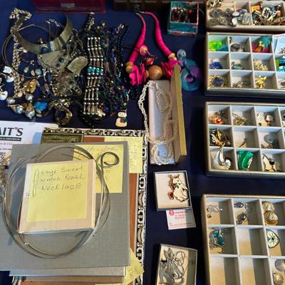 Sale Photo Thumbnail #43