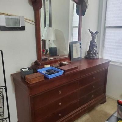 Sale Photo Thumbnail #129