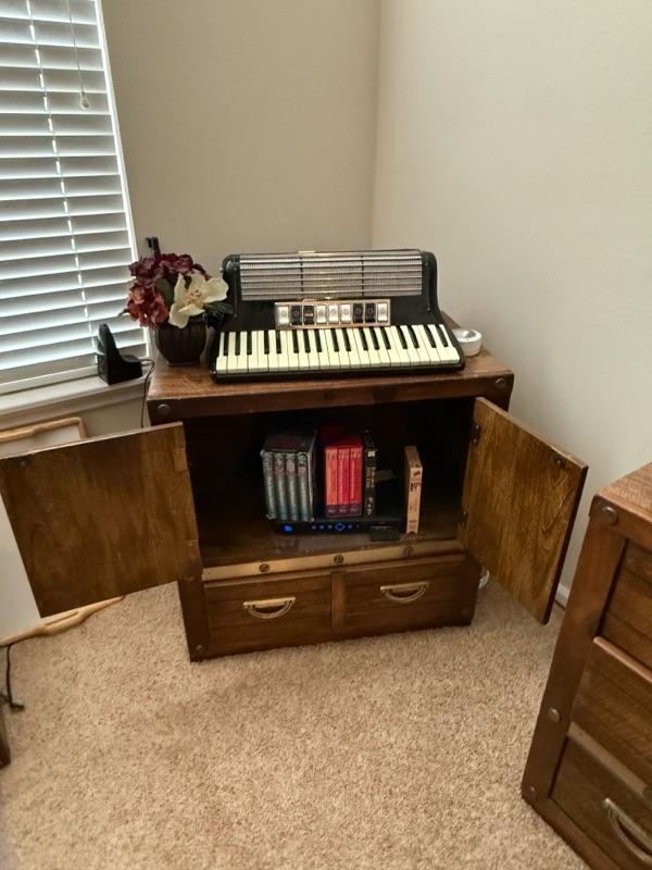 Sale Photo Thumbnail #23