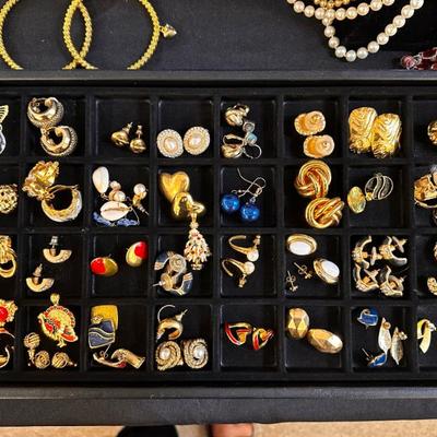 Sale Photo Thumbnail #159