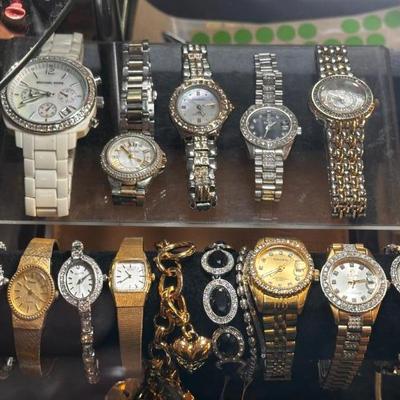 Sale Photo Thumbnail #129