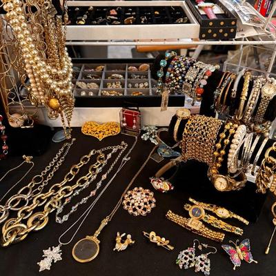 Sale Photo Thumbnail #160