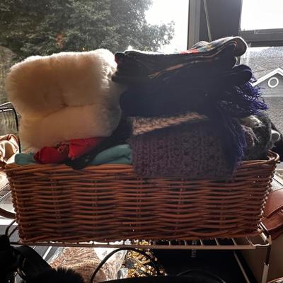 Sale Photo Thumbnail #674