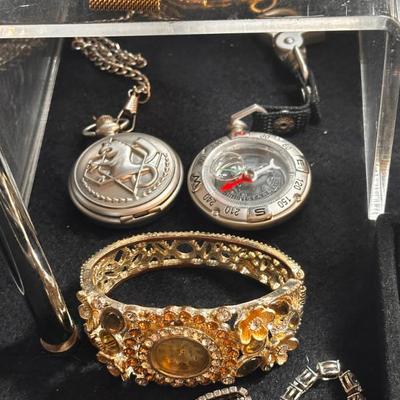 Sale Photo Thumbnail #112