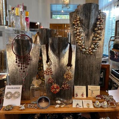 Sale Photo Thumbnail #156