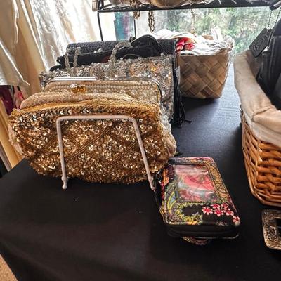 Sale Photo Thumbnail #672