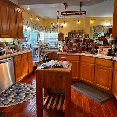 Sale Photo Thumbnail #821